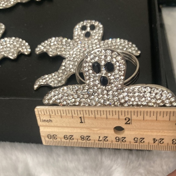 Tahari Rhinestone Ghost Napkin Rings Large - Picture 5 of 6